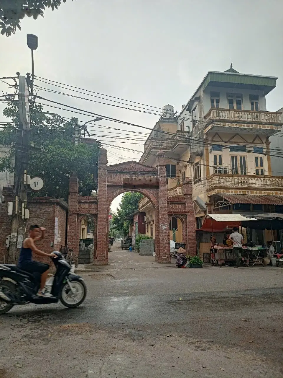 Đất đẹp Hà Lỗ 80m xã Liên Hà ĐT là lãi LH: 78.388.1979 đường nhựa 3.5m xe tải chạy hướng ĐN, giá F0