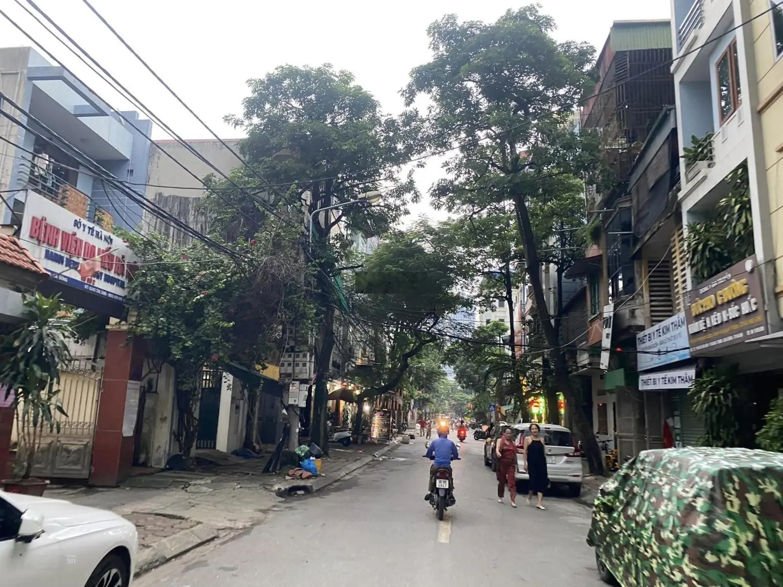 Chỉ 6.7 tỷ có ngay nhà mặt phố Bế Văn Đàn 30m2, 4 tầng, vỉa hè rộng, kinh doanh sầm uất, SĐCC