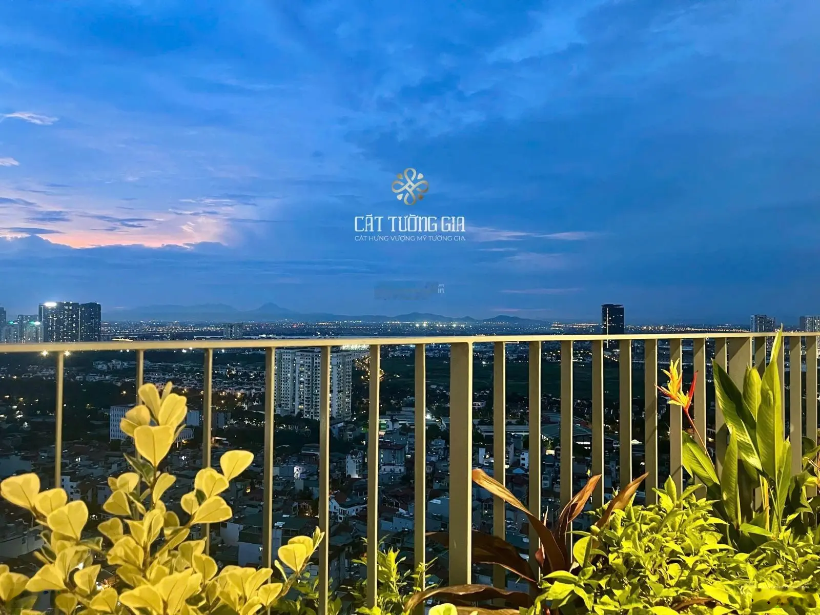 Bán căn hộ penthouse toà chung cư Kosmo diện tích 168m2 thiết kế 3pn2wc