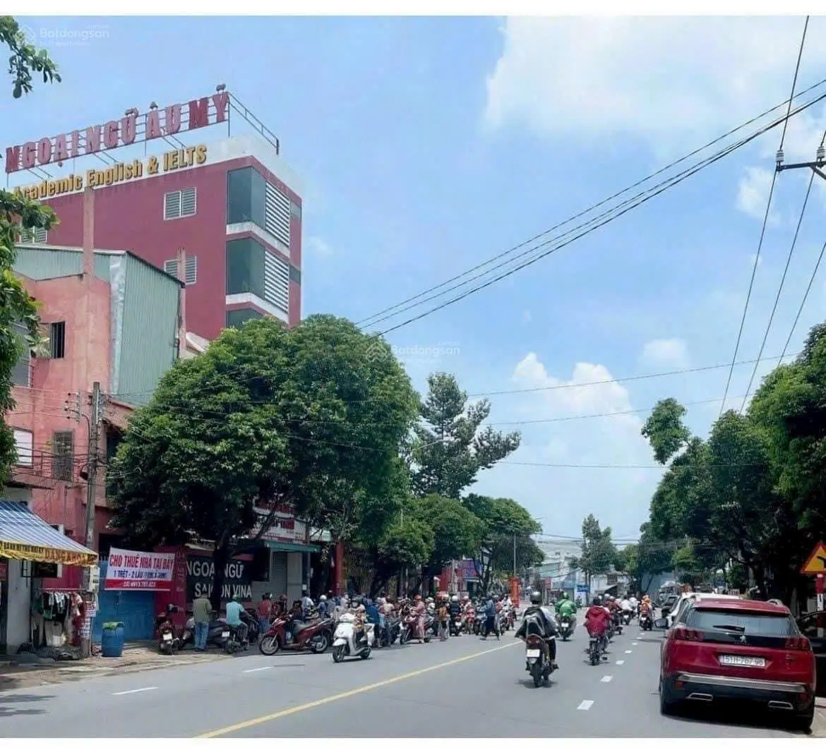 Cần bán nhà mặt phố giá 13,9 tỷ VND tại Dĩ An, Bình Dương