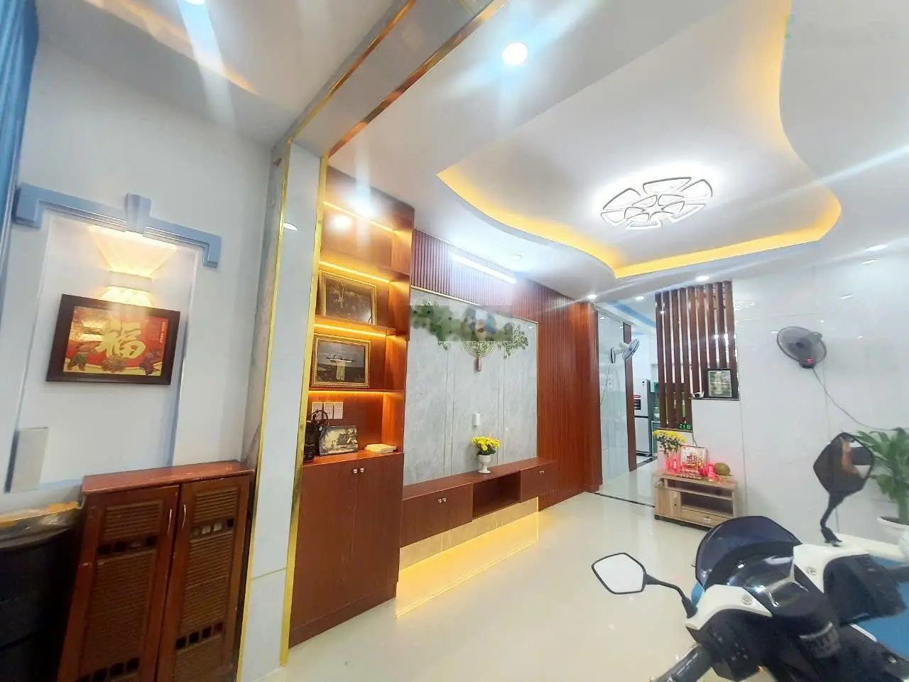 Bán Nhà vị trí đẹp 2 mặt hẻm xe ô tô đậu trong nhà, hẻm sau 3m đường Phạm Thế Hiển P5 Q8