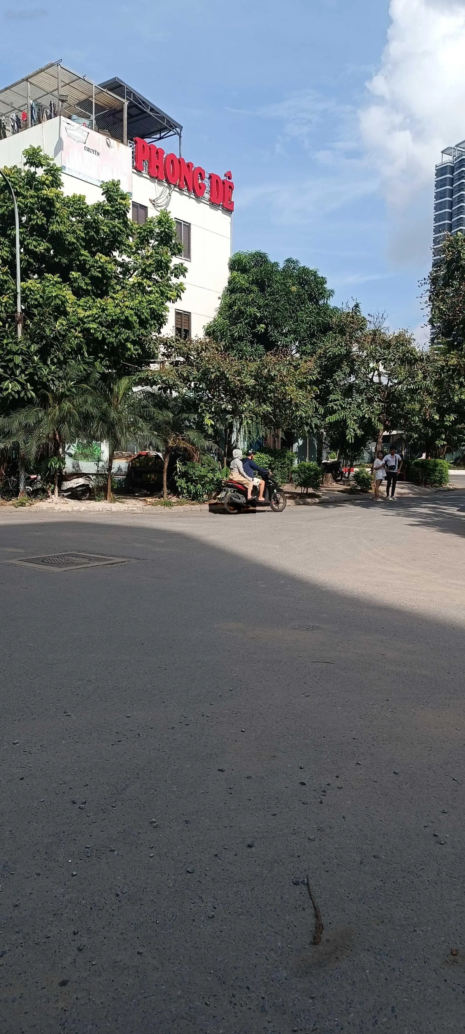 Bán căn mặt phố Nguyễn Xuân Khoát 75m2 6T thang máy, thông sàn, kinh doanh. Oto tải trước nhà