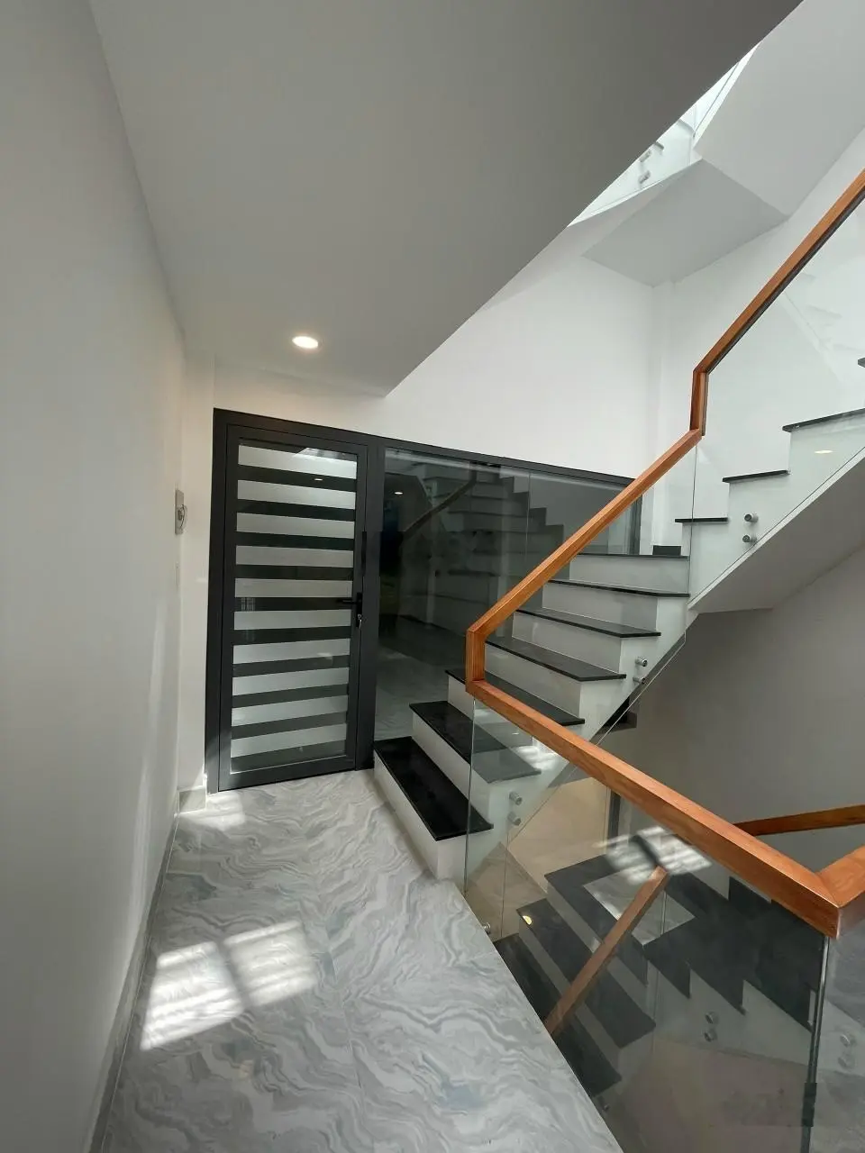 Nhà MTKD ngay khu Bình Tây Chợ Lớn - 2 oto nằm nhà - 4x22m - 15,3 tỷ