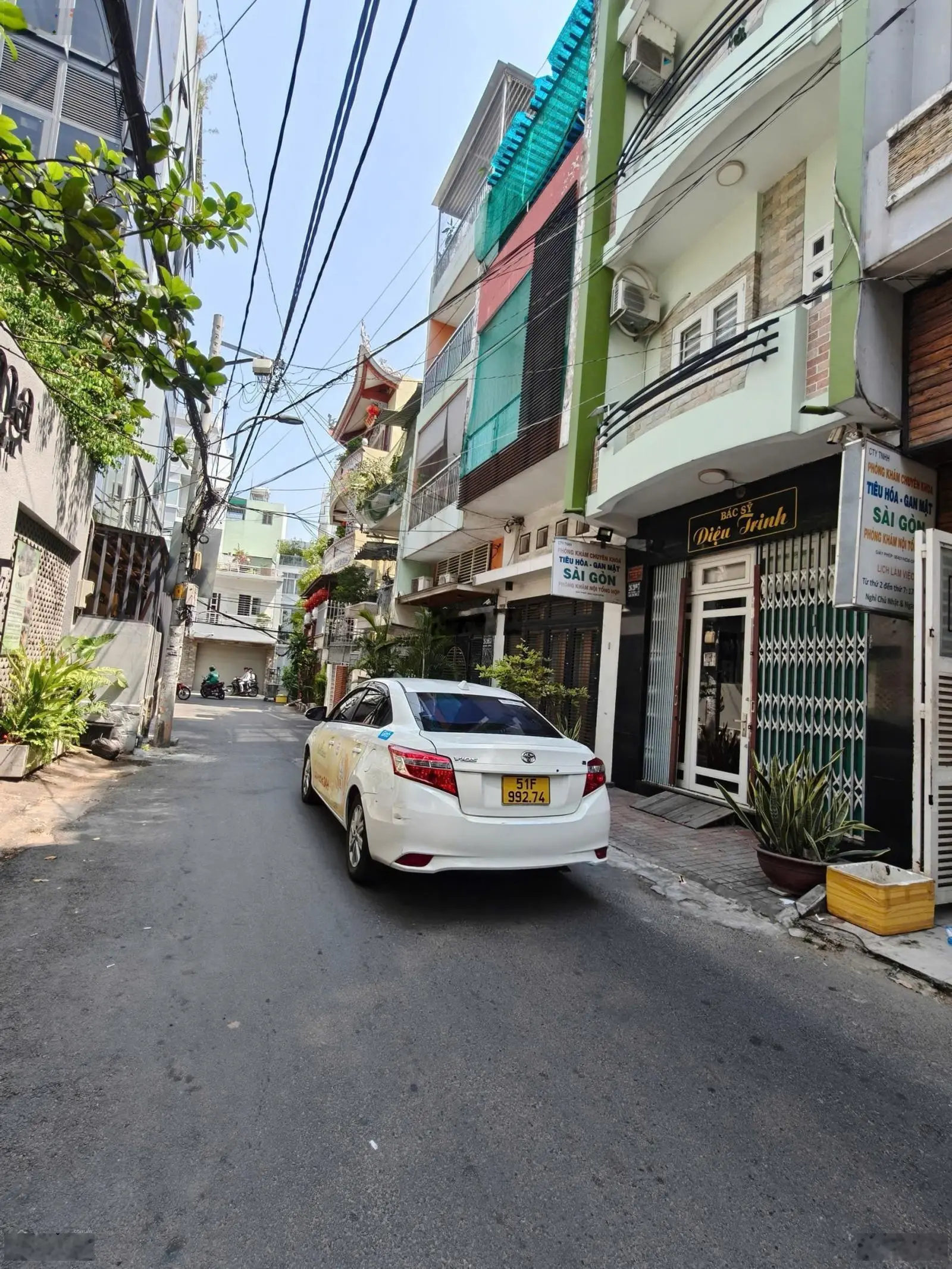 Hàng xóm Q1 - hẻm xe tải Đinh Tiên Hoàng (DT: 4x16m CN 60m2 + 4 tầng) giá 12,5 tỷ - 0353548882