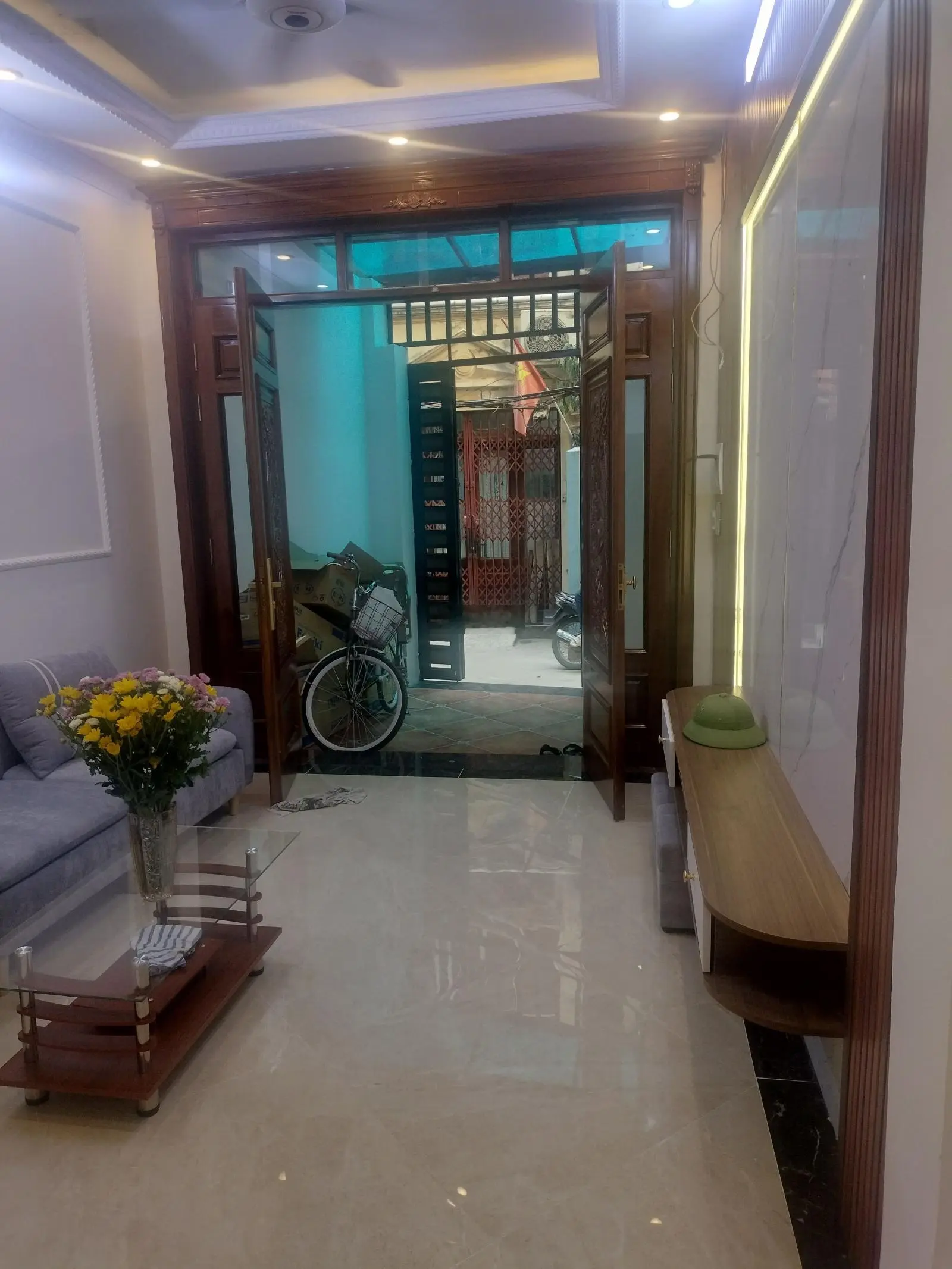 Cực phẩm #đại la #hai bà trưng #nhà đẹp 46m, 5 tầng - ô tô ngần nhà giá 6,5 tỷ