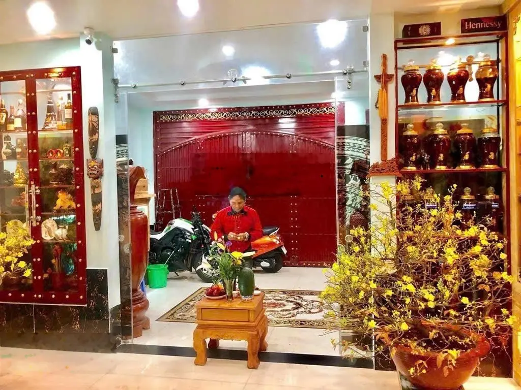 Mặt tiền kinh doanh thích quảng đức, khu kinh doanh sầm uất nhất tuyến đường, 120 m - 22 tỷ.