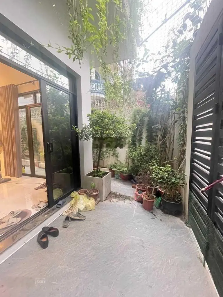 Hạ 1 tỷ bán biệt thự lô góc Thạch Bàn 105m2x3 tầng, MT6m - ngõ rộng - ô tô - kinh doanh - cho thuê