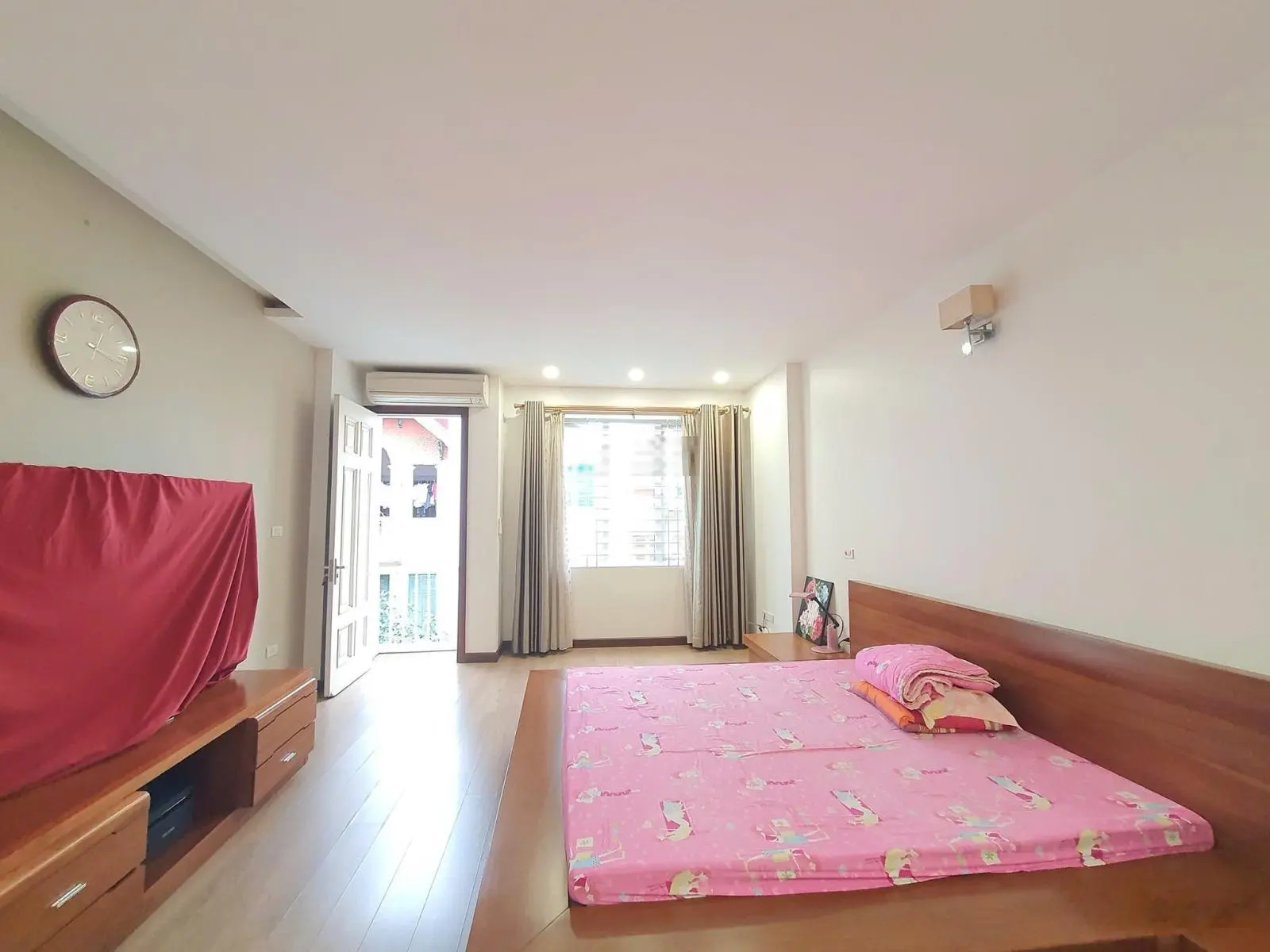 Bán Nhà Cầu Giấy Đỗ Quang Nhà phân Lô vỉ hè rộng Oto Tránh vừa ở vừa kinh doanh DT50m giá 25 tỷ