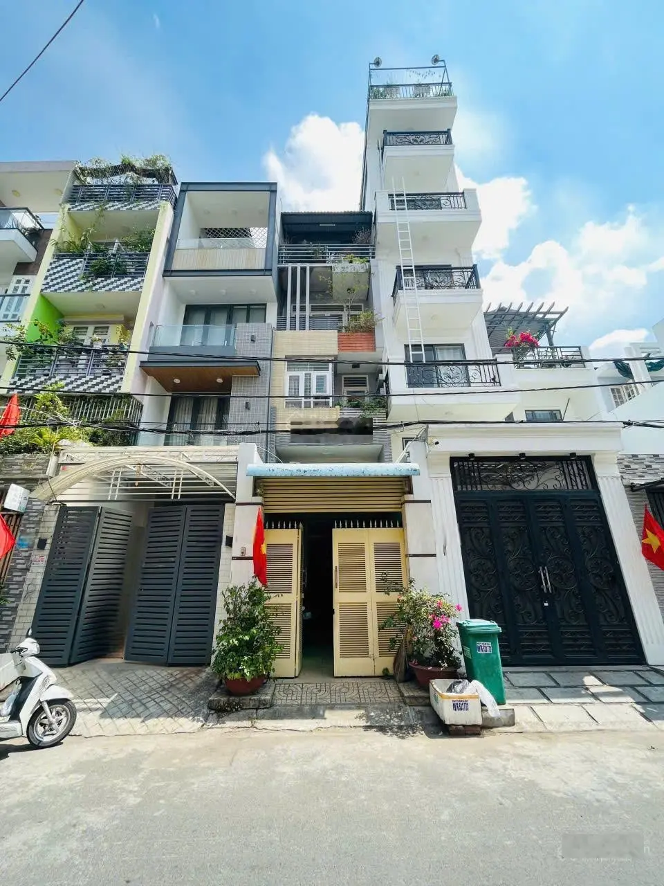 Bán nhà mặt phố tại Đường 33, Tân Kiểng, Quận 7, 9,7 tỷ, 61m2, 4PN, 5WC