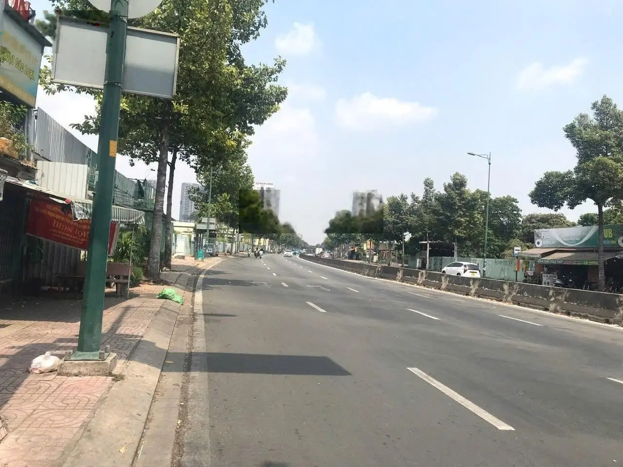 Cần bán gấp nhà mặt tiền kinh doanh Phạm Văn Đồng, Thủ Đức, DTSD 28m2, giá 3,7 tỷ, sổ hồng riêng