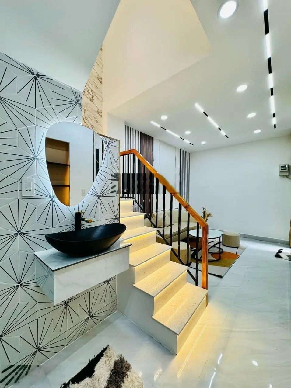 Đầu tư nhà bến xe An Sương tặng nội thất cho KH thiện chí với 60m2 phù hợp cho thuê