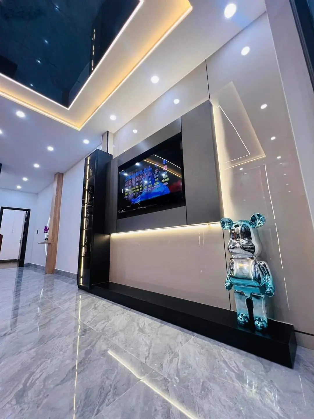 Chị Nở cần ra đi nhanh căn nhà ngay đường Trần Văn Đang, Q3 có sổ hồng hẻm xe hơi