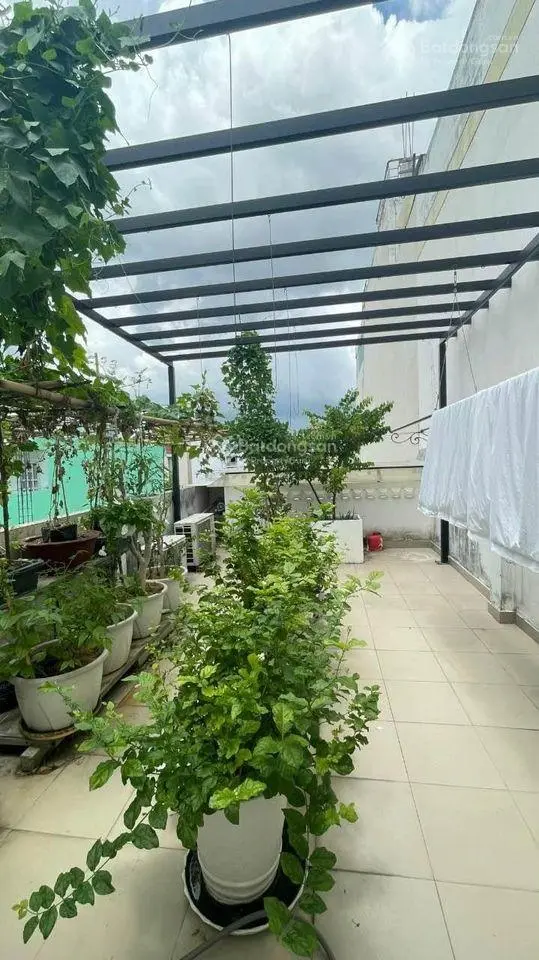 Bán nhanh nhà Q13, Thủ Đức, 4,5x14m, 1T2L, 3PN, 4WC, sân thượng, đang cho thuê 11tr/tháng