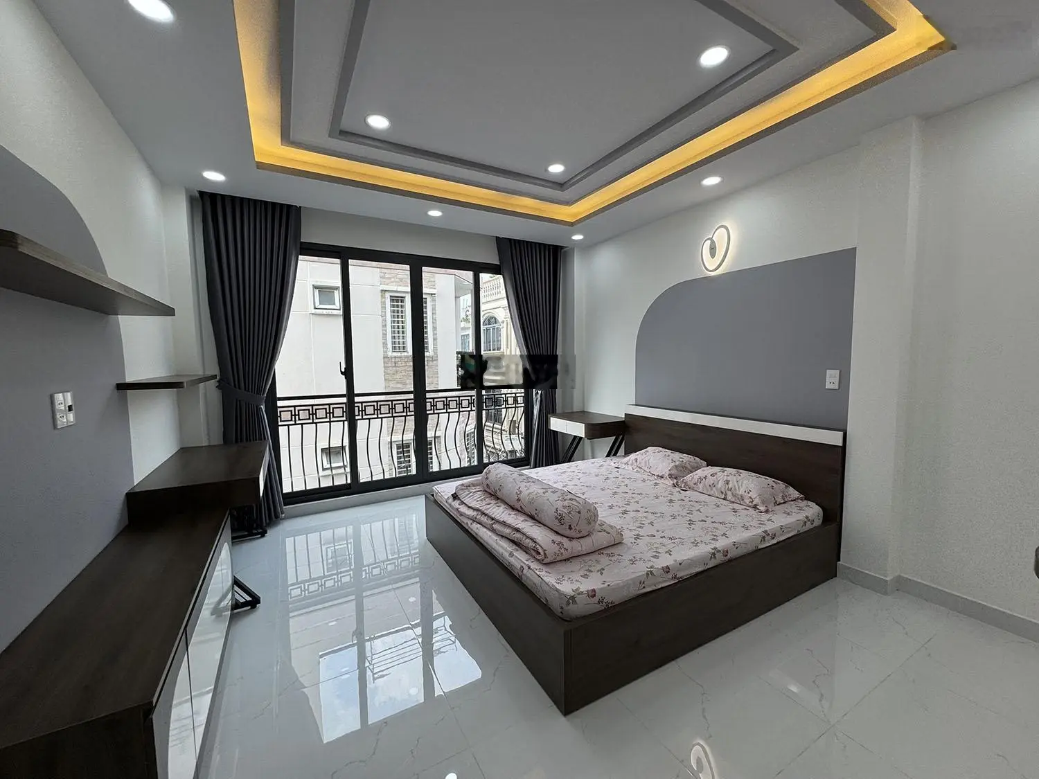 Nhà phố 3 lầu thiết kế Singapore đẹp lung linh full nội thất cao cấp hẻm xe hơi Khu VIP Quang Trung