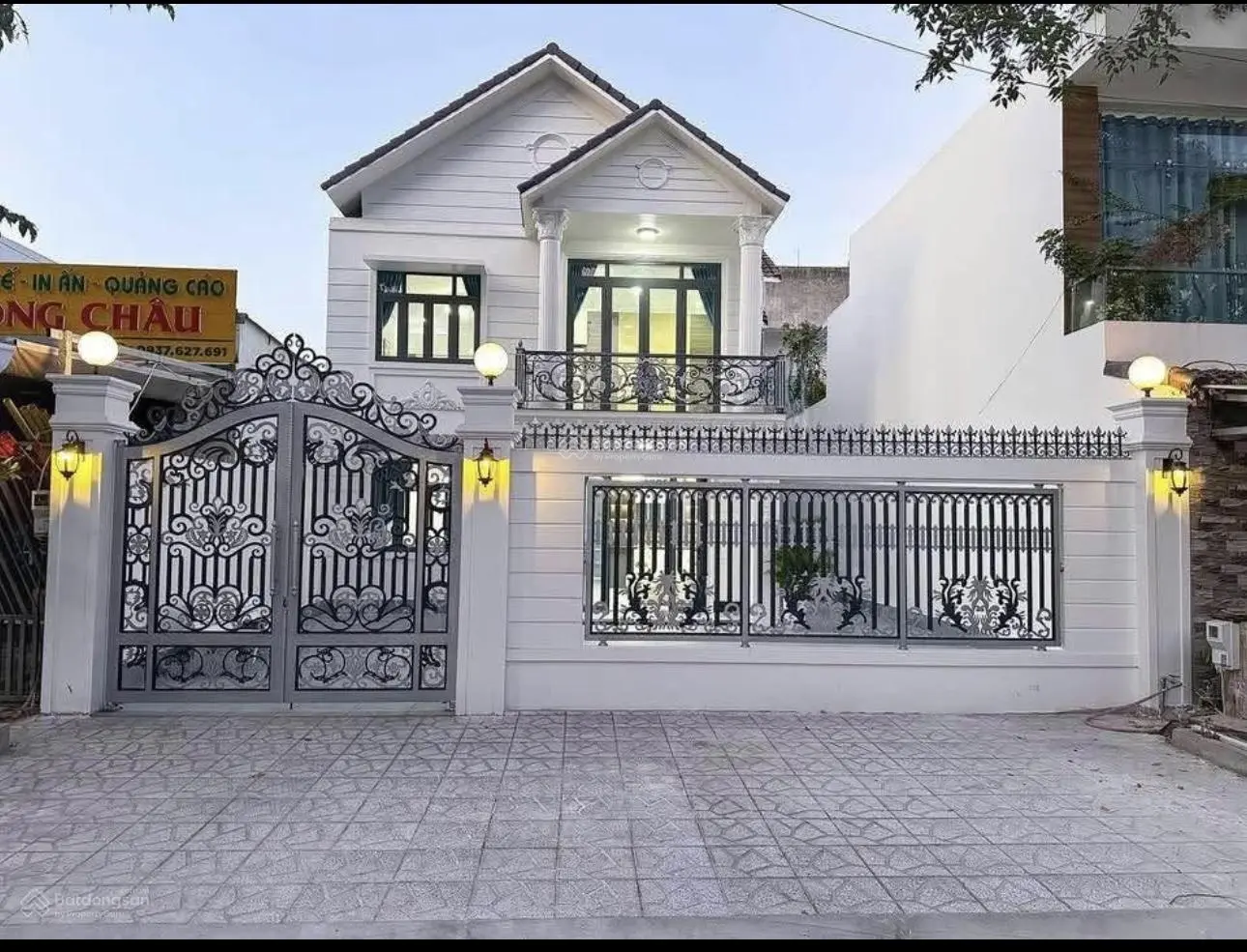 Bán Nhà 1 trệt 2 lầu giá 1tỷ200tr tân kiên bình chánh tphcm, sổ hồng riêng