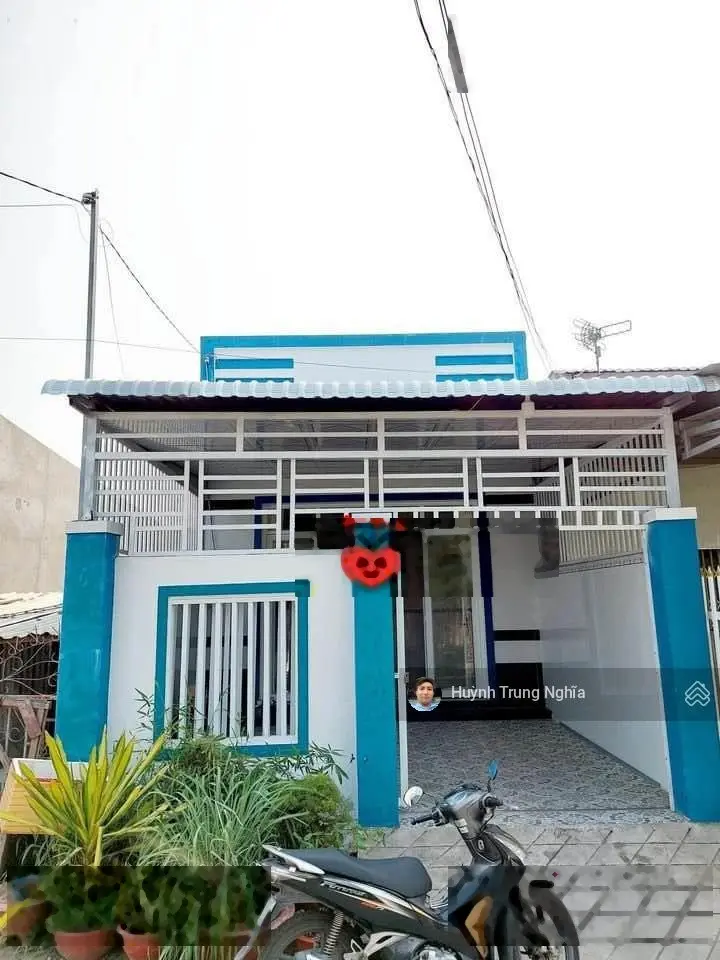 Kẹt tiền bán gấp căn nhà cấp 4 104m2. Giá 890tr đường Phạm Phú Tiết TT. Củ Chi ngay cầu vượt Củ Chi