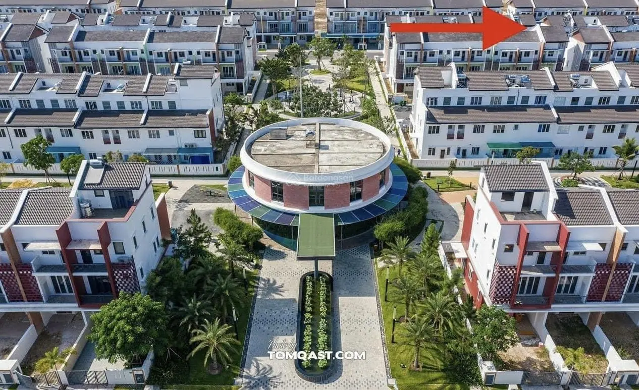 Cần bán căn nhà liên kế 3 tầng giá tốt nhất khu. Sổ sẵn, hỗ trợ vay 3 bên