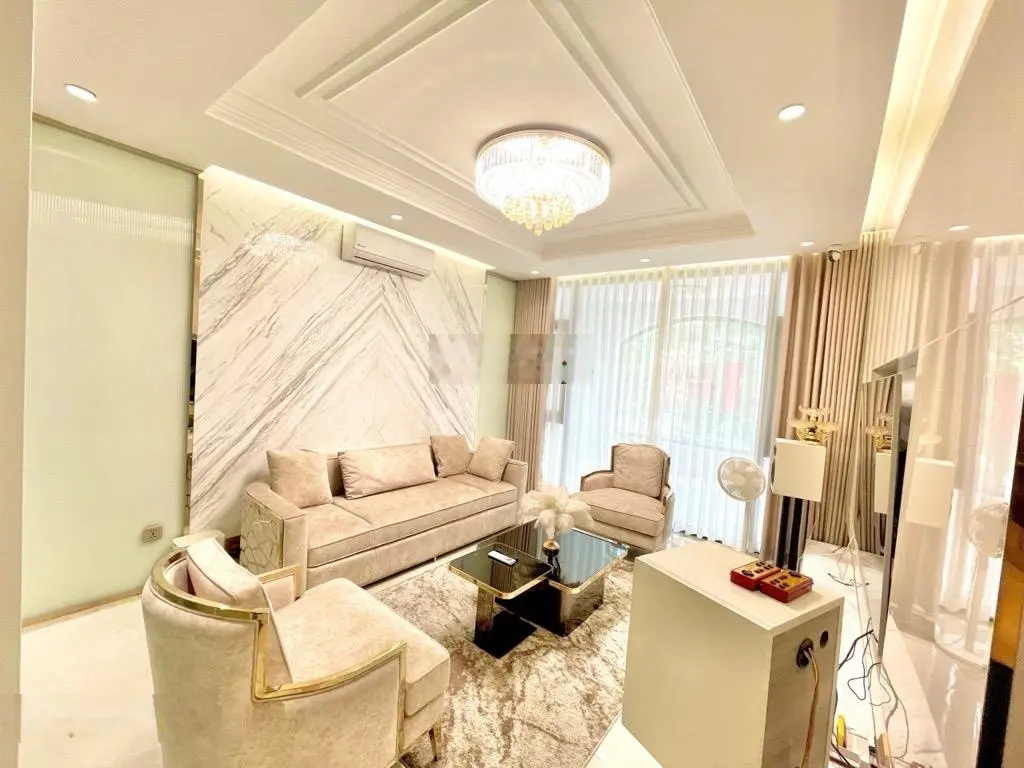 Nhà đẹp 5 tầng có thang máy, gần BXQ8, vừa ở vừa KD, có dòng tiền, 100m2, full nội thất, 9.Xtỷ