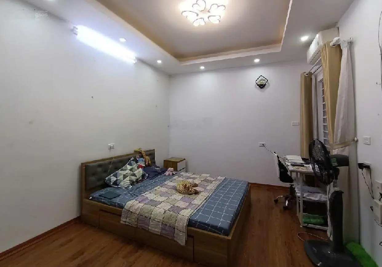 Bán nhà mặt phố Nguyễn Công Trứ - 26m2 - 5tầng - nở hậu - chính chủ - kinh doanh đỉnh - giá: 7.5tỷ