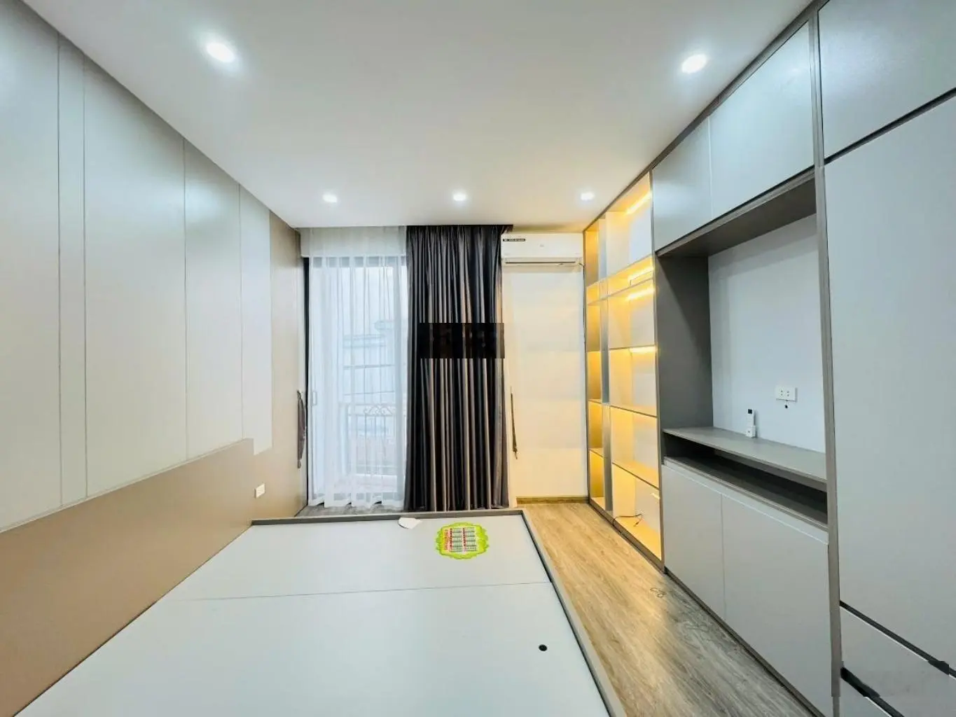 Bán nhà ngọc thụy,36m_mt4m,gần mipec lb,phun nội thất,gần ô tô tránh,chỉ 6.1ty