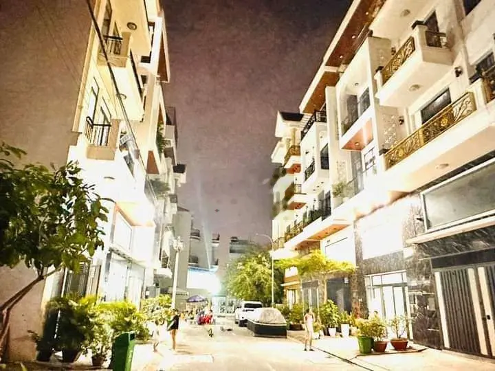 Bán nhà giá 3,98 tỷ, diện tích 50 m2, tại Nguyễn Văn Quá, phường Đông Hưng Thuận, quận 12