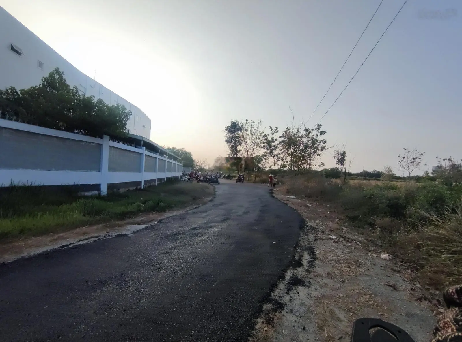 Bán nền biệt thự 200m2 giá 23tr/m2. Liền kề Q7 cách 1 cây cầu