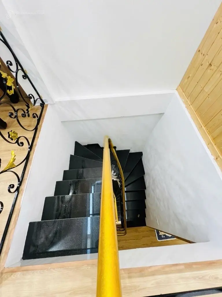 Đặng Tiến Đông, gần công viên văn hoá Gò Đống Đa, nhà mới đẹp, gần phố, giá người nhà 52m /11,2tỷ