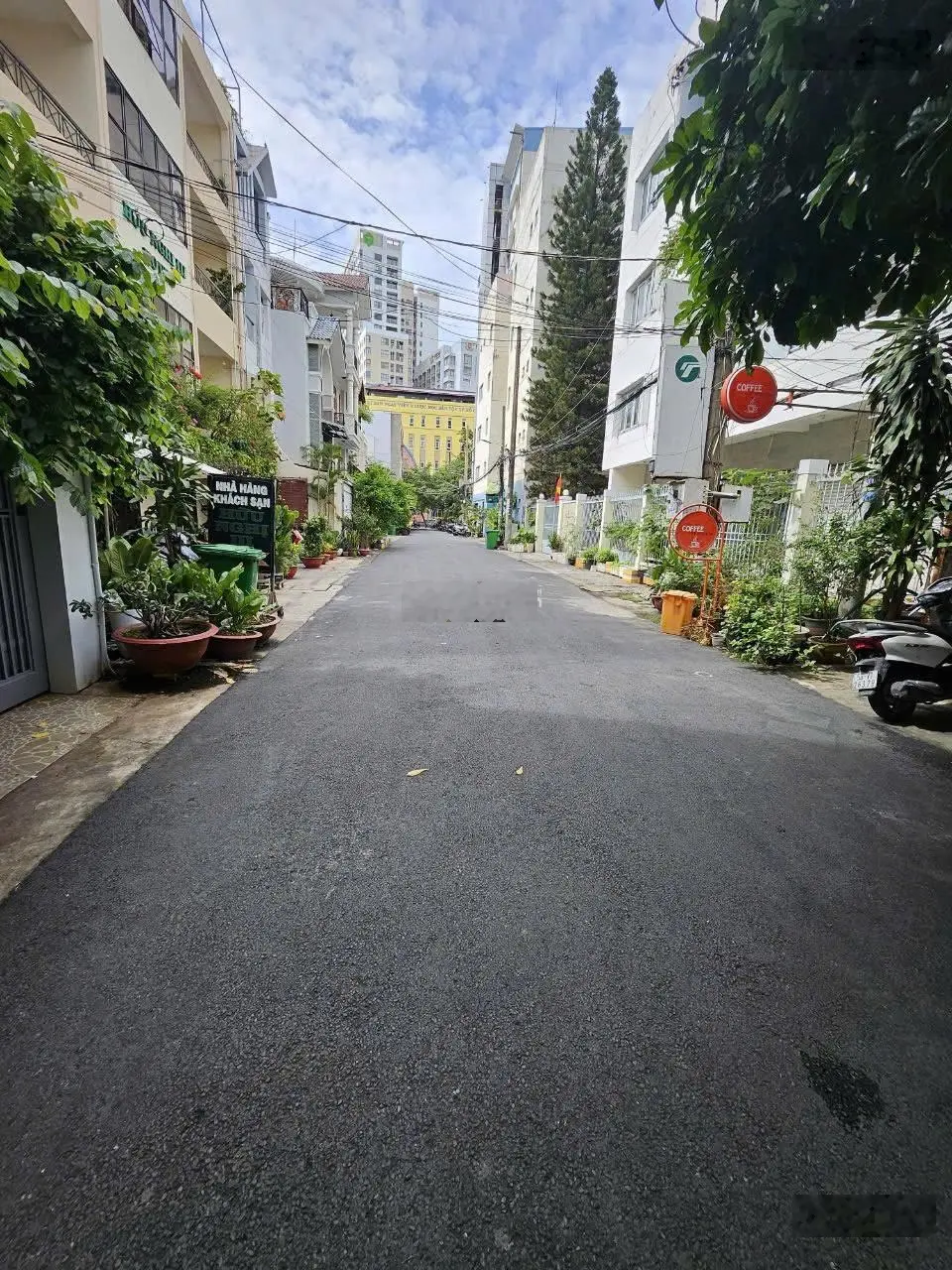 Bán nhà hẻm K300 Q,Tân Bình. DT: 9,2 x 20m, giá chỉ 24 tỷ TL.