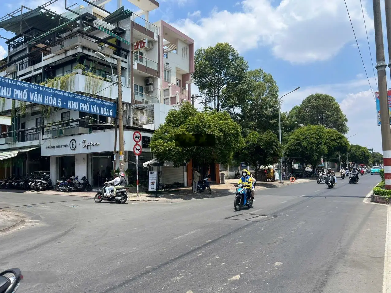 12 tỷ - mặt tiền kinh doanh (4,5x19m - 4 tầng) ngay đầm sen gần coopmark phú lâm