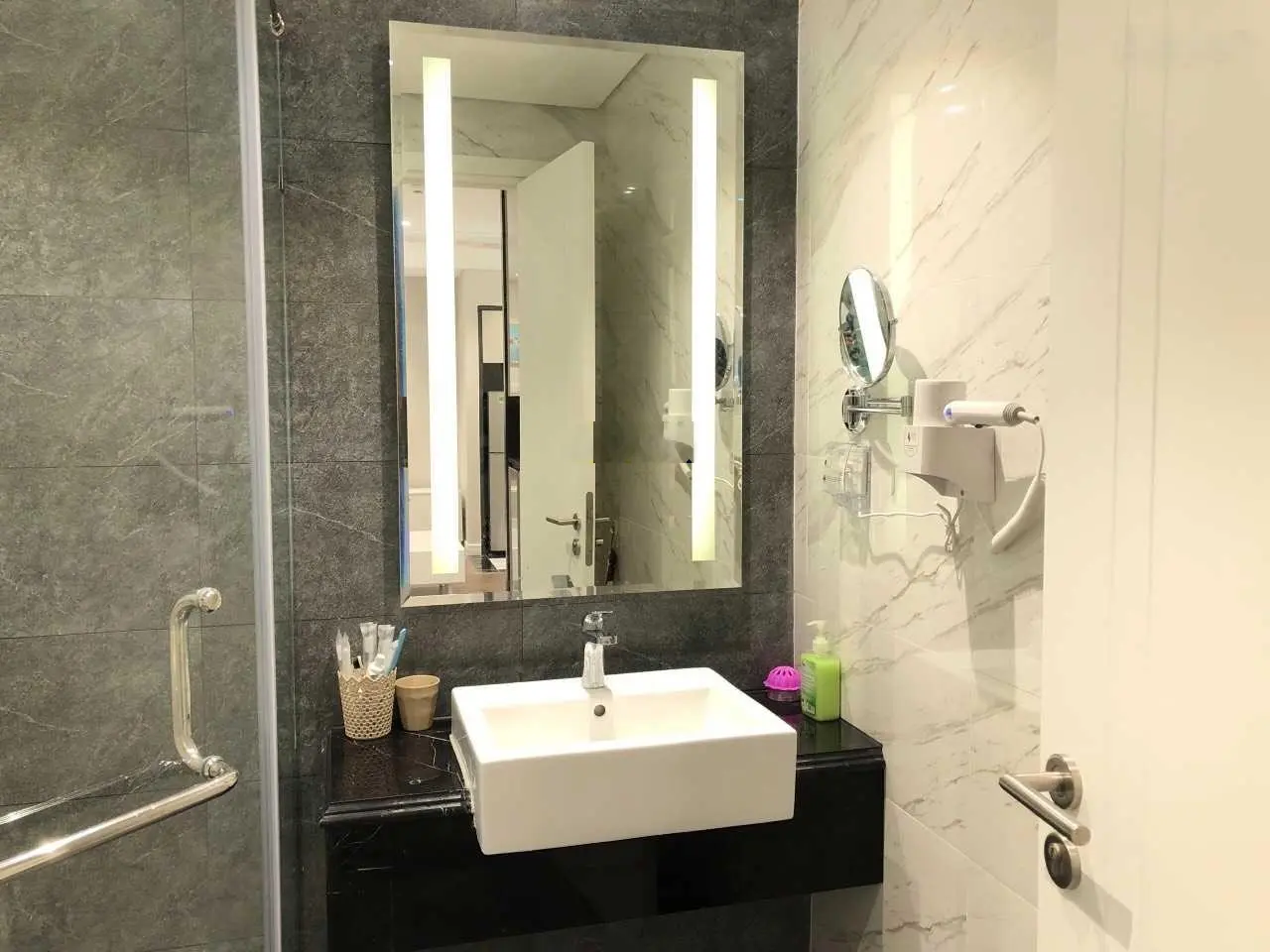 Căn hộ cao cấp (Biển) Altara Residence - Quy Nhơn - sổ lâu dài (sẵn) - 65m2 (2PN, 2WC) - 1,7 tỷ
