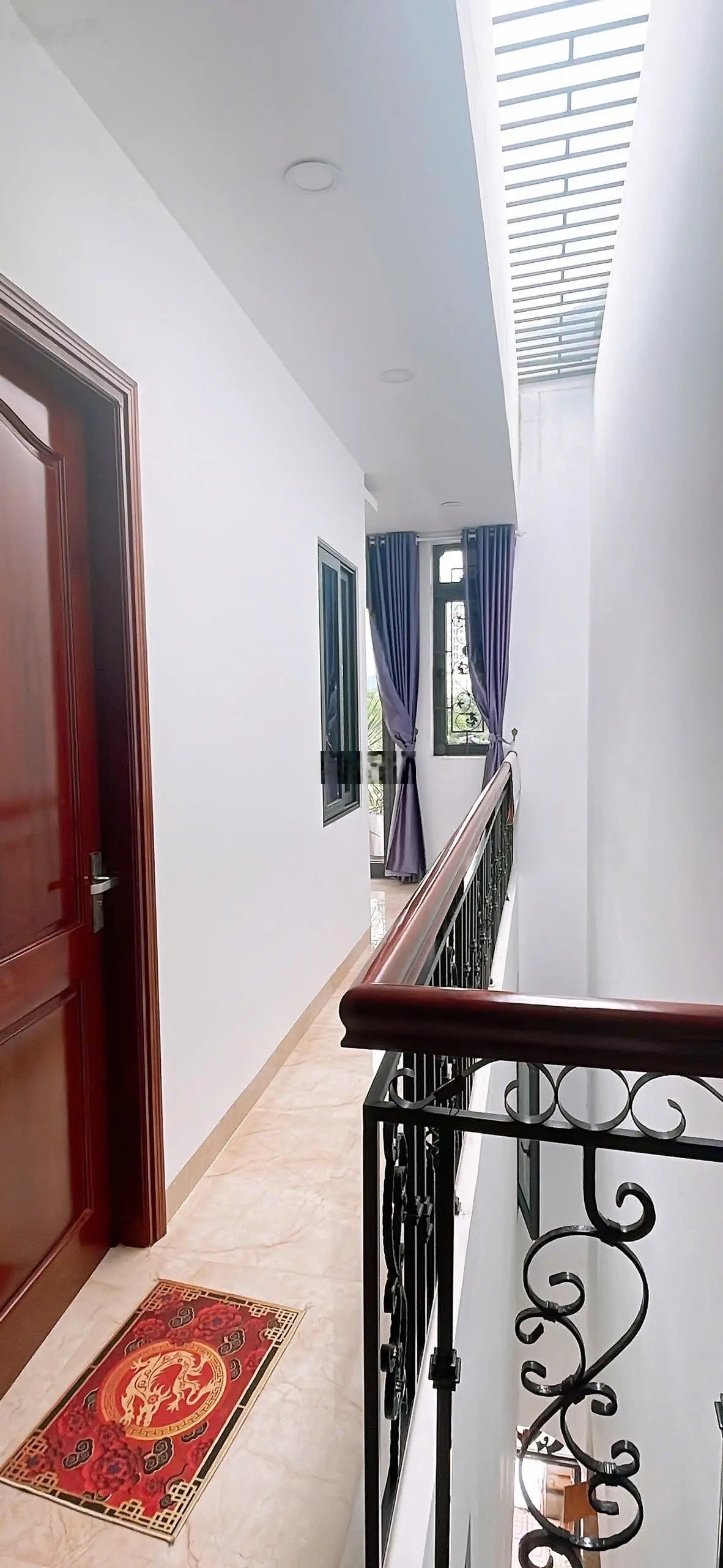 Cần bán nhà 1 trệt 2 lầu KDT Hà Quang 1 view đối diện công viên. Đã có sổ đỏ