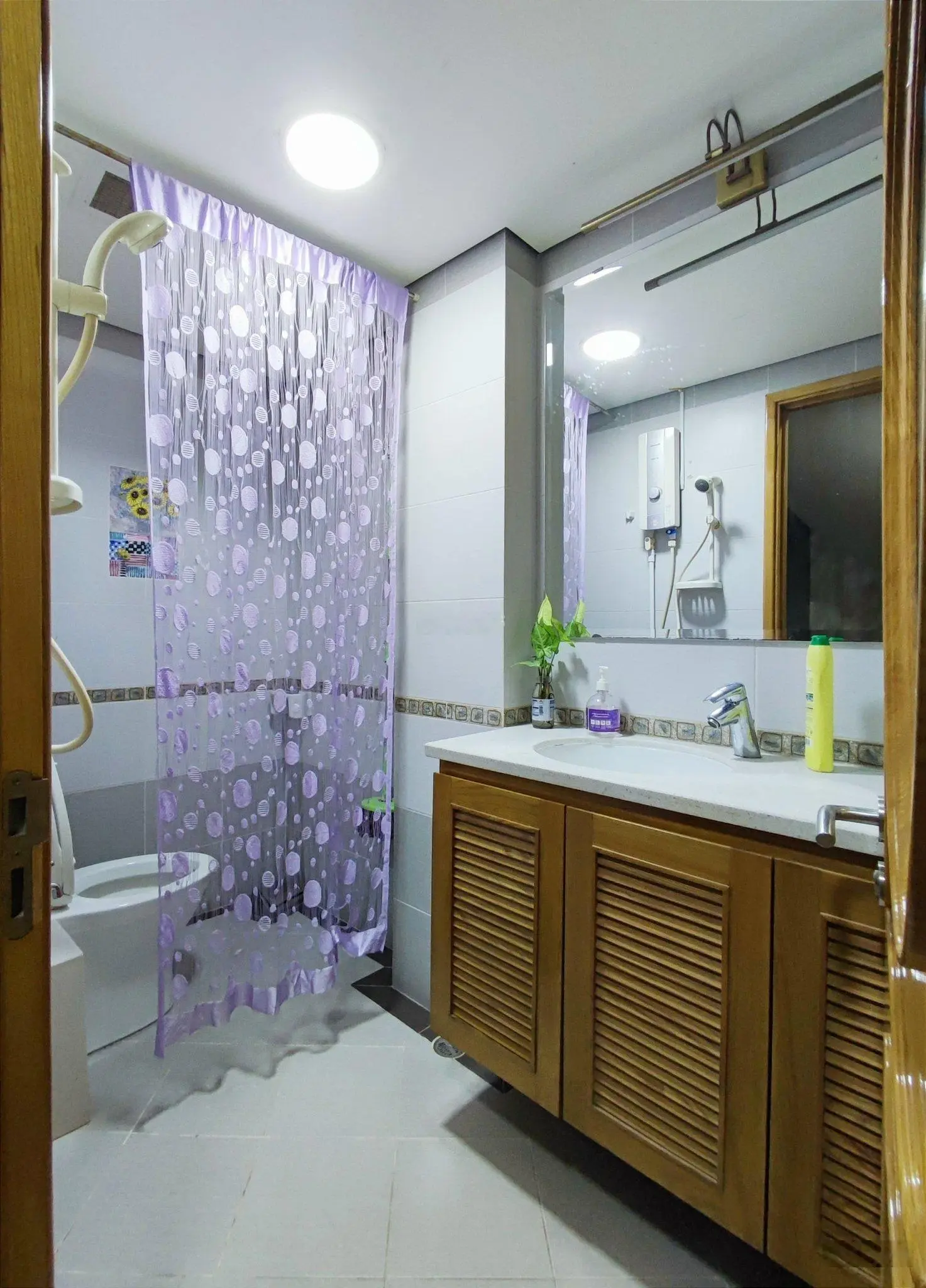 Bán Biệt Thự The Victoria - Thuộc Dự Án Vinhomes Golden River , Quận 1. DT = 225m2: