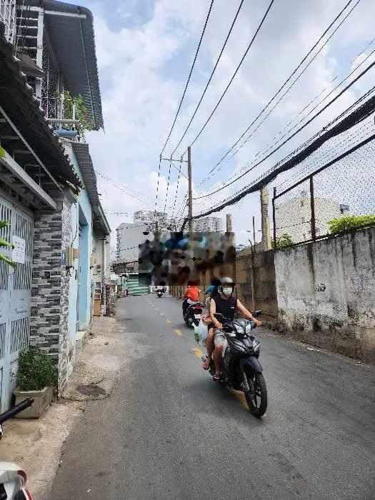 BÁN NHÀ 2 TẦNG MẶT TIỀN ĐƯỜNG, GẦN ĐẶNG VĂN BI, 70M, NHỈNH 4 TỶ.
