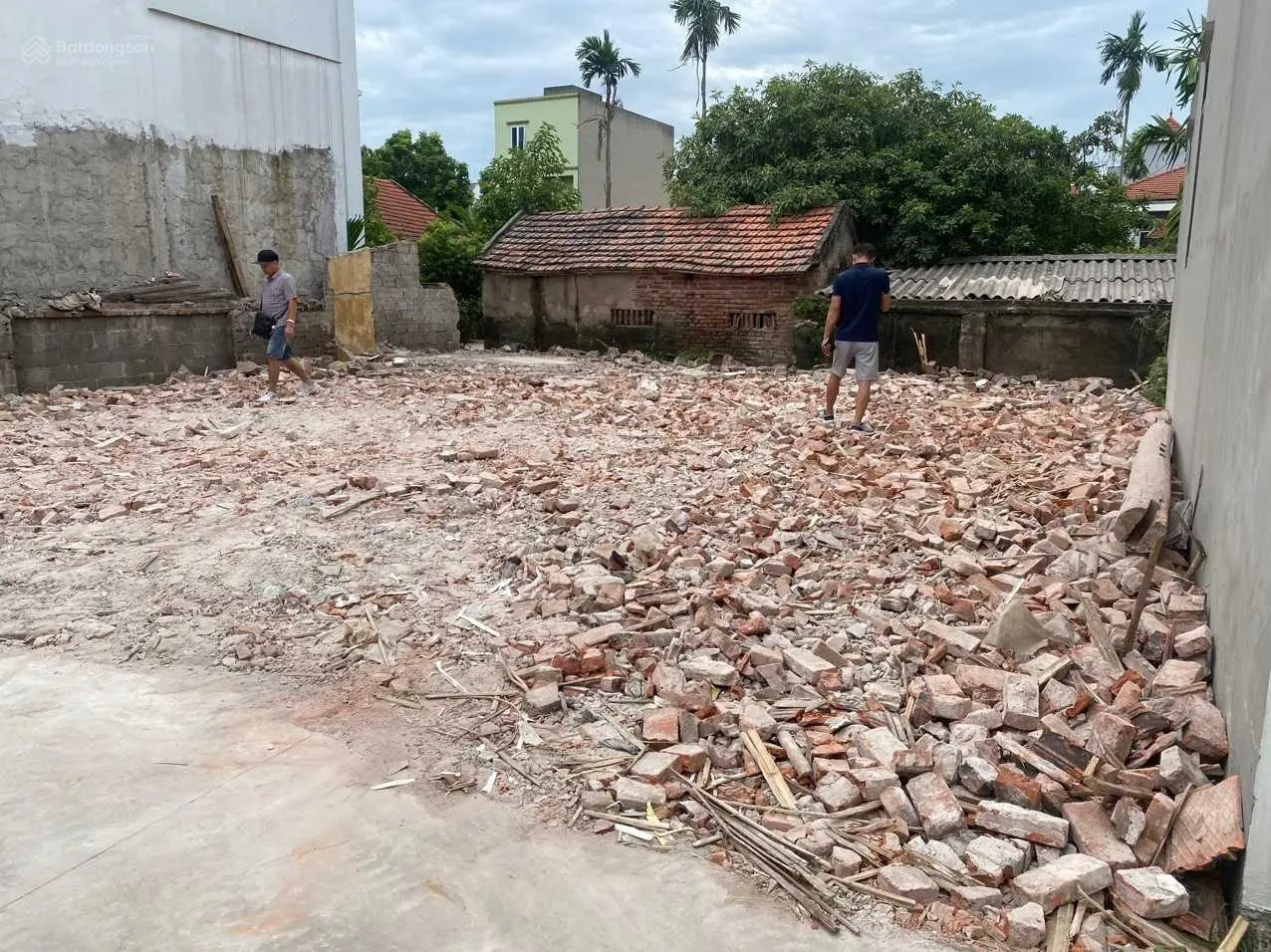 Bán đất Đan Nhiễm Thị Trấn Văn Giang Hưng Yên 75m2, giá 26.5tr/m2