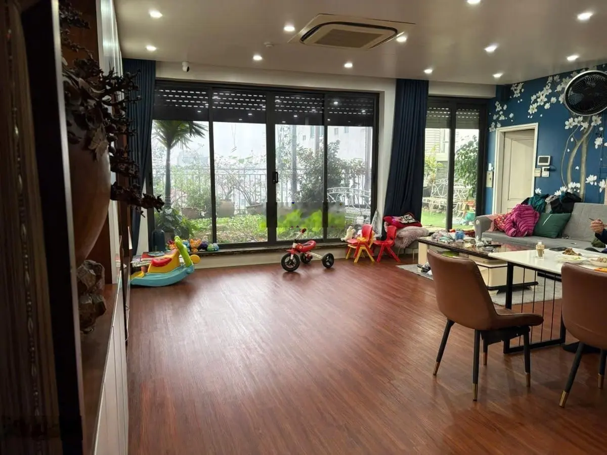 Toà VP 9T có hầm phố Nguyễn Xiển, KD văn phòng cty, spa + phòng khám..., 105m2 MT 9m giá 42.99tỷ