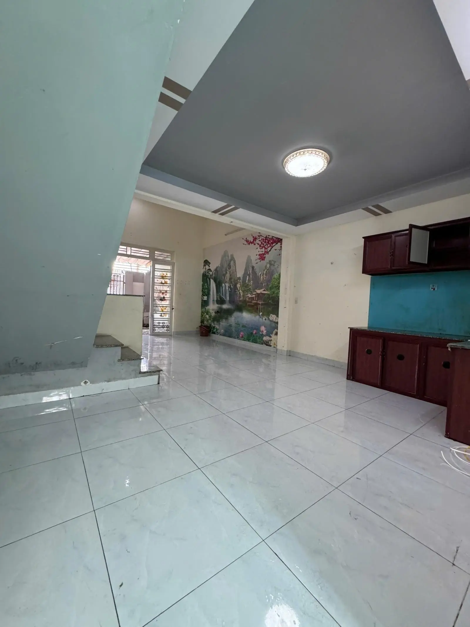 Nhà gác lửng SHR 5x19m. H. Tây sân xe 7 chỗ, 2PN, 2WC KP4 Trảng Dài Biên Hoà Đồng Nai