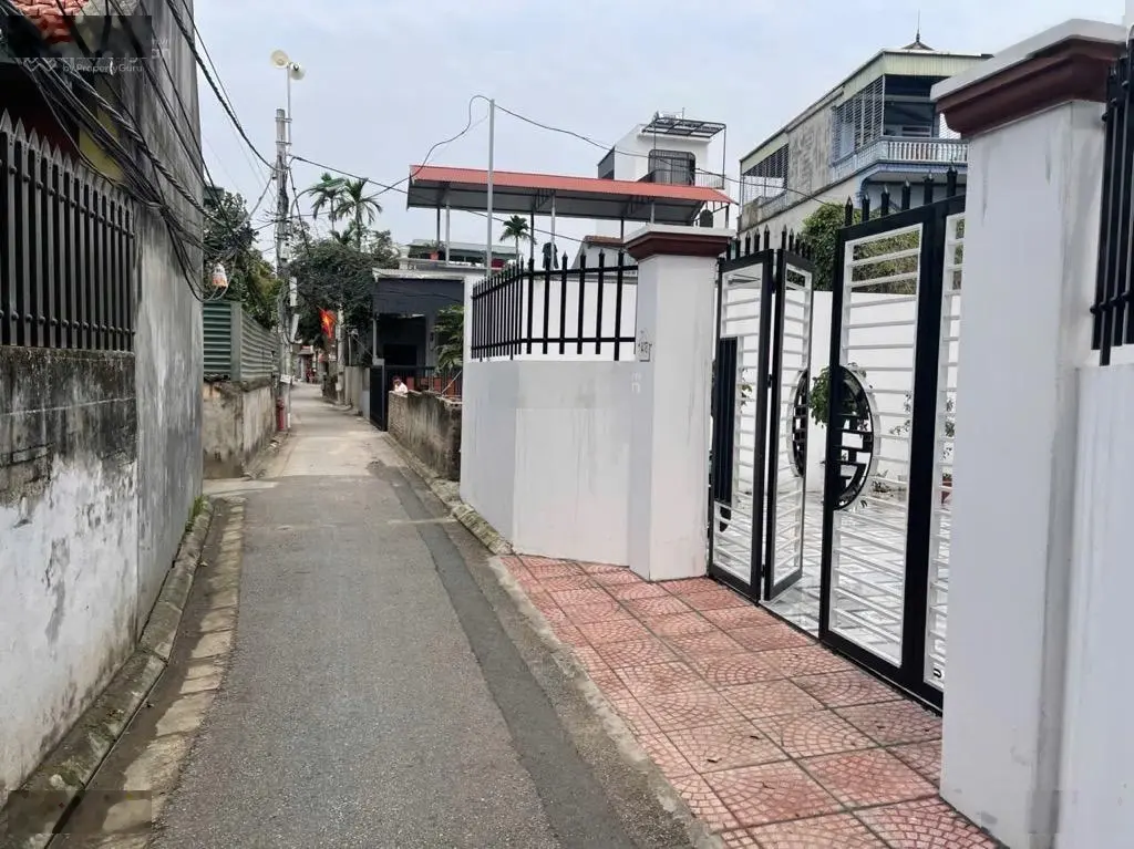 Biệt thự sân vườn vip nhất ngọc thuỵ -gara oto - hàng xóm toàn tây -150m-9,9 tỷ