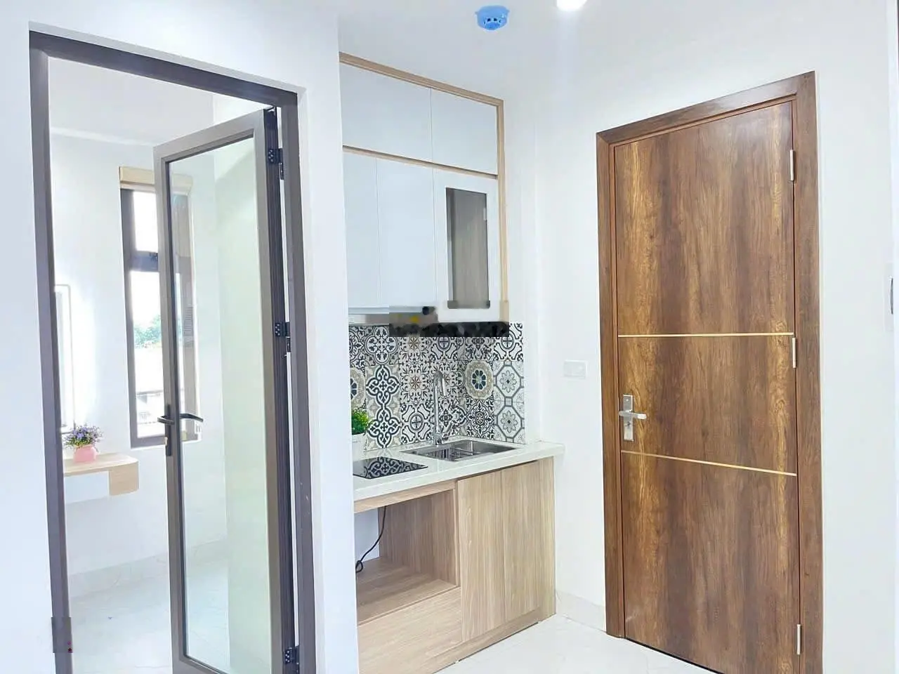 Cần bán căn hộ dòng tiền doanh thu 100 triệu/tháng DT 70m2 x 8 tầng giá 18,9 tỷ