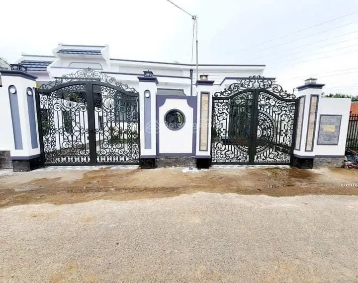 Bán nhà riêng 130m2, mặt tiền lộ nhựa thị trấn Châu Thành, Gần Cầu Rạch Miễu, Tỉnh Bến Tre