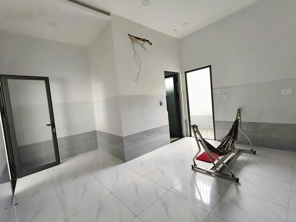 Bán nhà trung tâm thành phố Tân An - 5x25m, 1 trệt 2 lầu, cách AEON Tân An 1 Phút