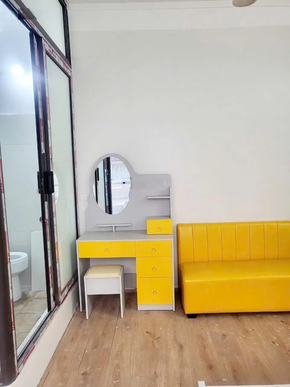 Bán nhà Triều Khúc mặt ngõ, 2 ôtô tránh nhau. DT 43m2 xây 5 tầng cho thuê dòng tiền. LH 0973 577 ***