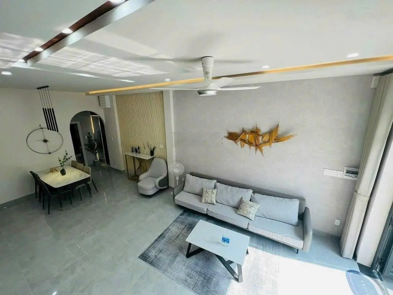 Chính chủ bán nhà 1T 2L ngộp cần bán gấp giá rẻ, gần vòng xoay Võ Văn Kiệt