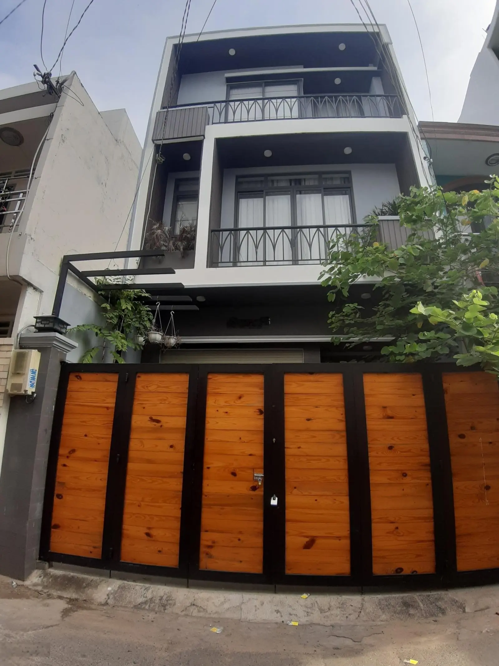 Bán nhà hxm đ.nguyễn thái bình, p12,qtb ,dt 4.2m x 13m ,giá 11 tỷ tl