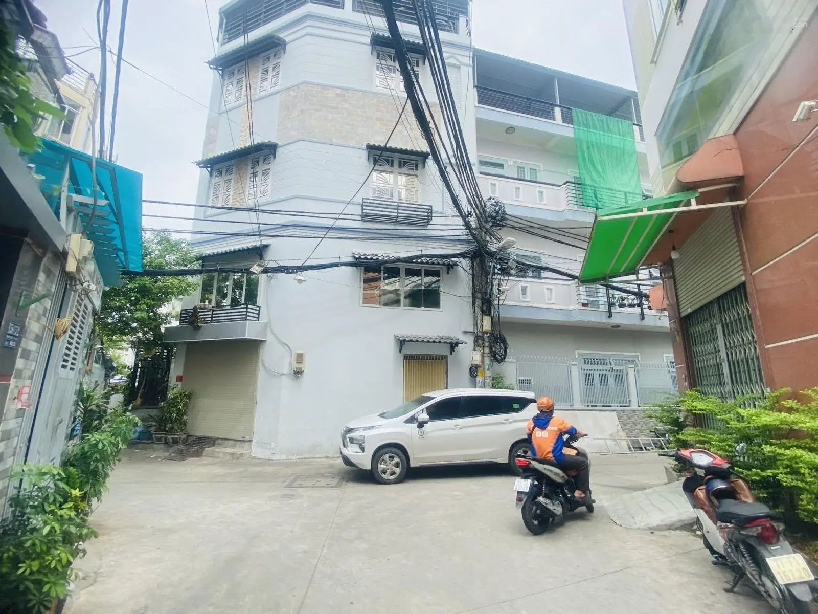 Nhà Tôn Thất Thuyết P16 Quận 4 DT 9.4 nở 10.5*27m hẻm xe tải giá 21.9 tỷ