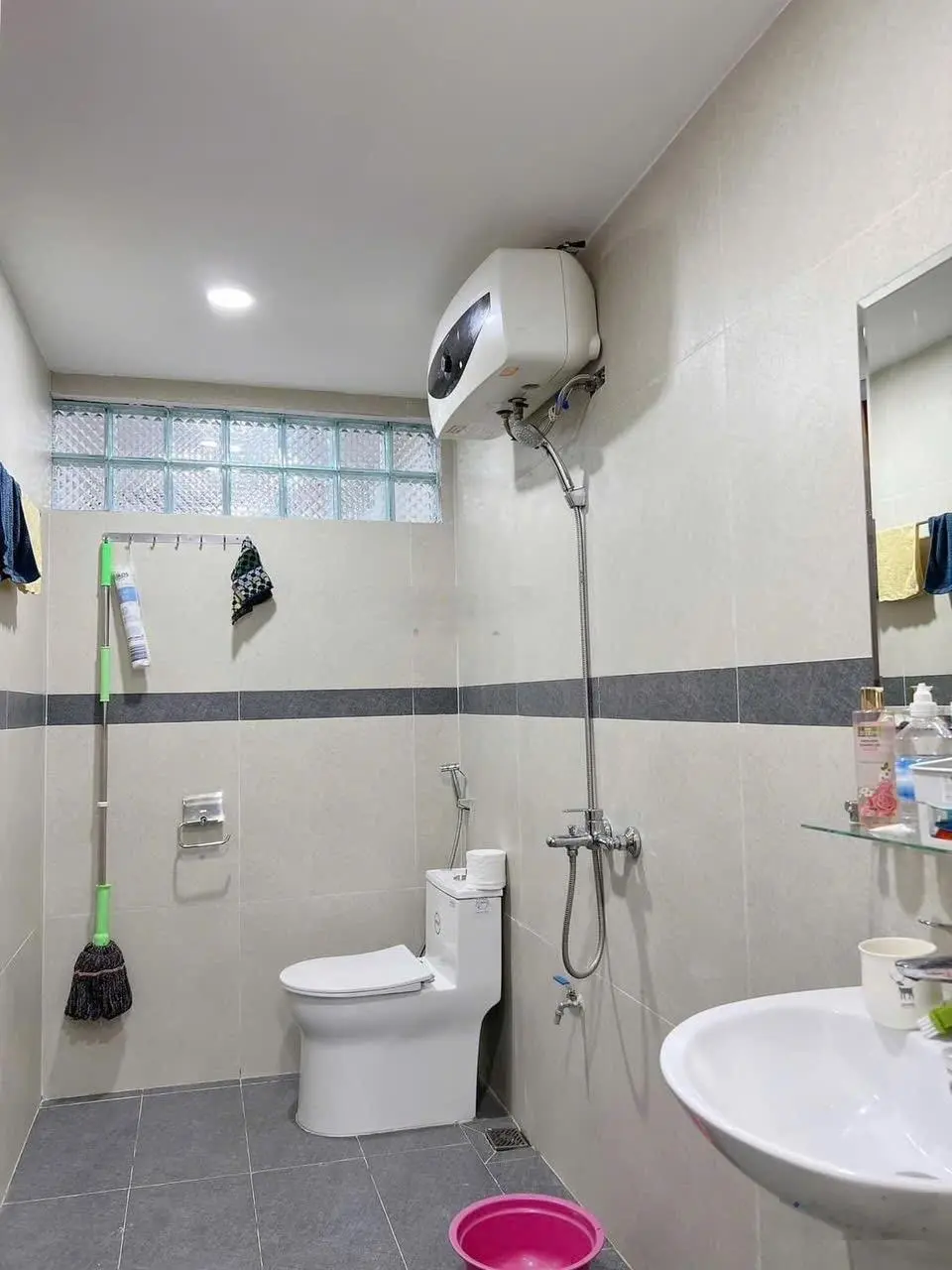 Bán tầng 1 tập thể Vĩnh Hồ Đống Đa 98m 2 mặt đều kinh doanh tốt công viên ô tô đỗ ngày đêm nhà đẹp