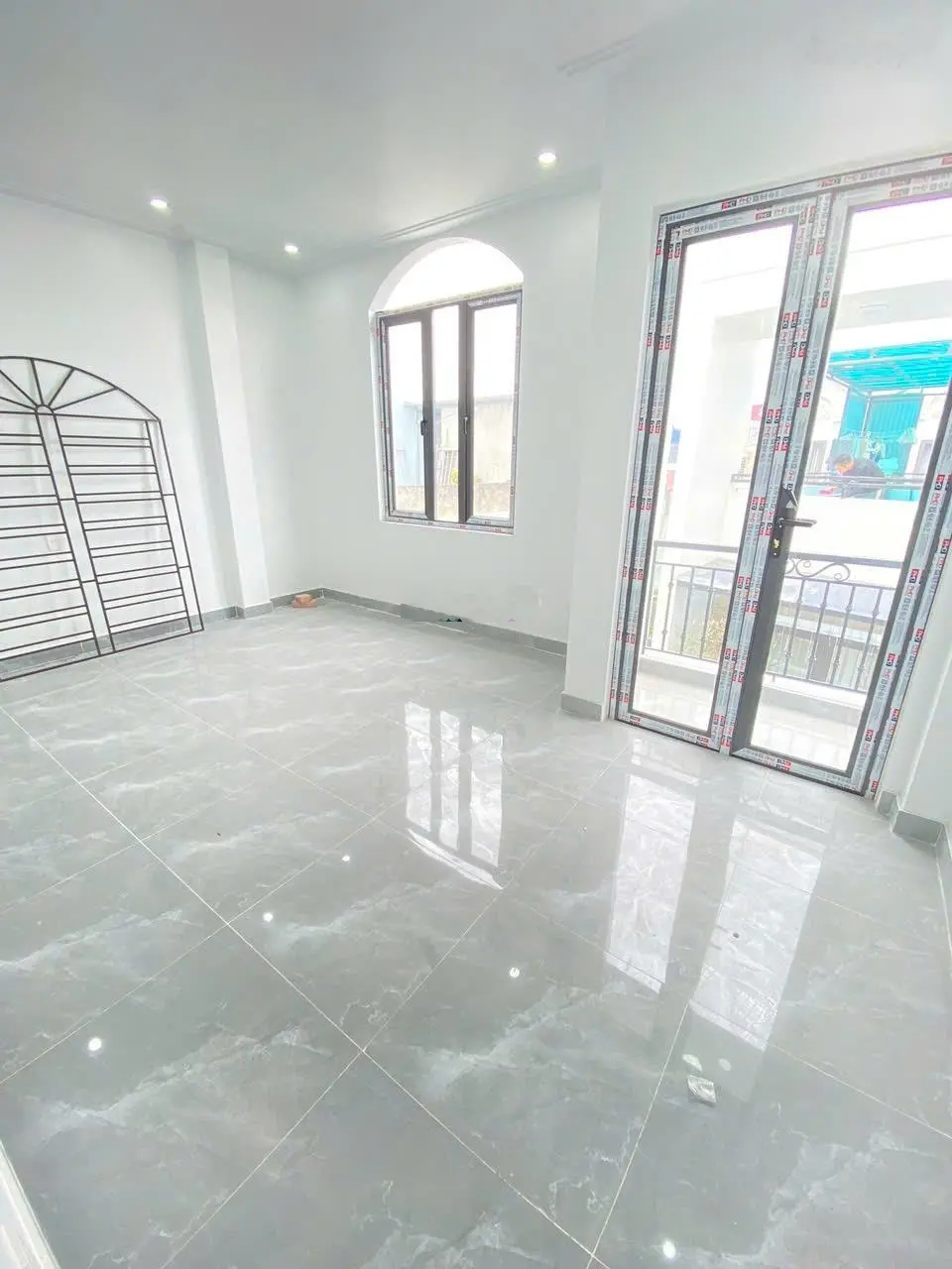 Nhà độc lập 3 tầng ngõ ô tô - Chợ Vĩnh Khê - gần Hoàng Huy An Đồng
