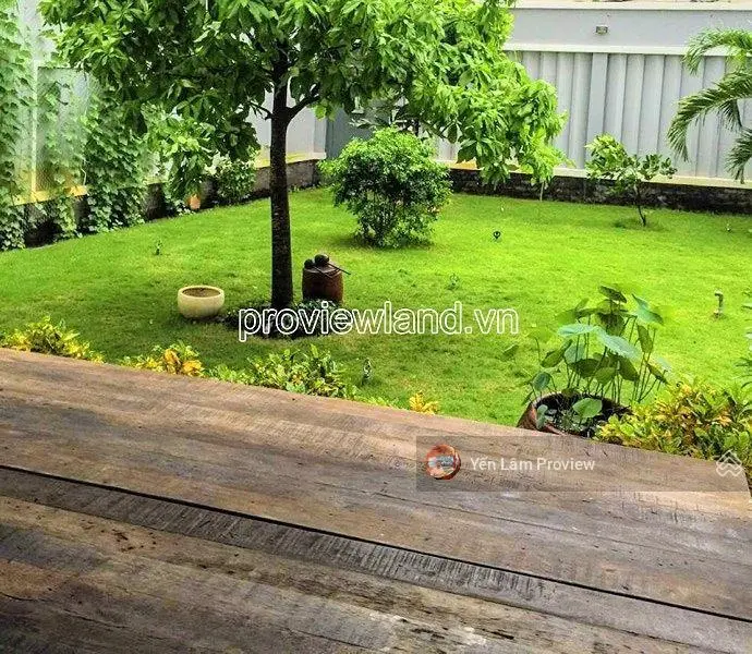 Bán biệt thự Thảo Điền, đường 64, DT 360m2, nhà đẹp, 2 tầng, ngay trung tâm