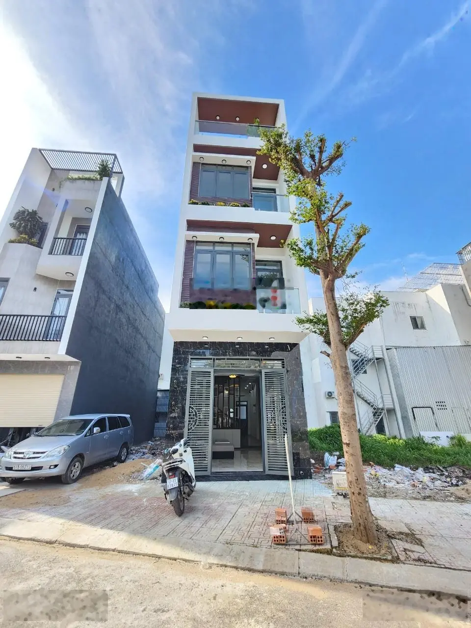 Bán nhà KDC Lộc Phát ngay đường 22 tháng 12, đường chính N1 ngay cổng vào