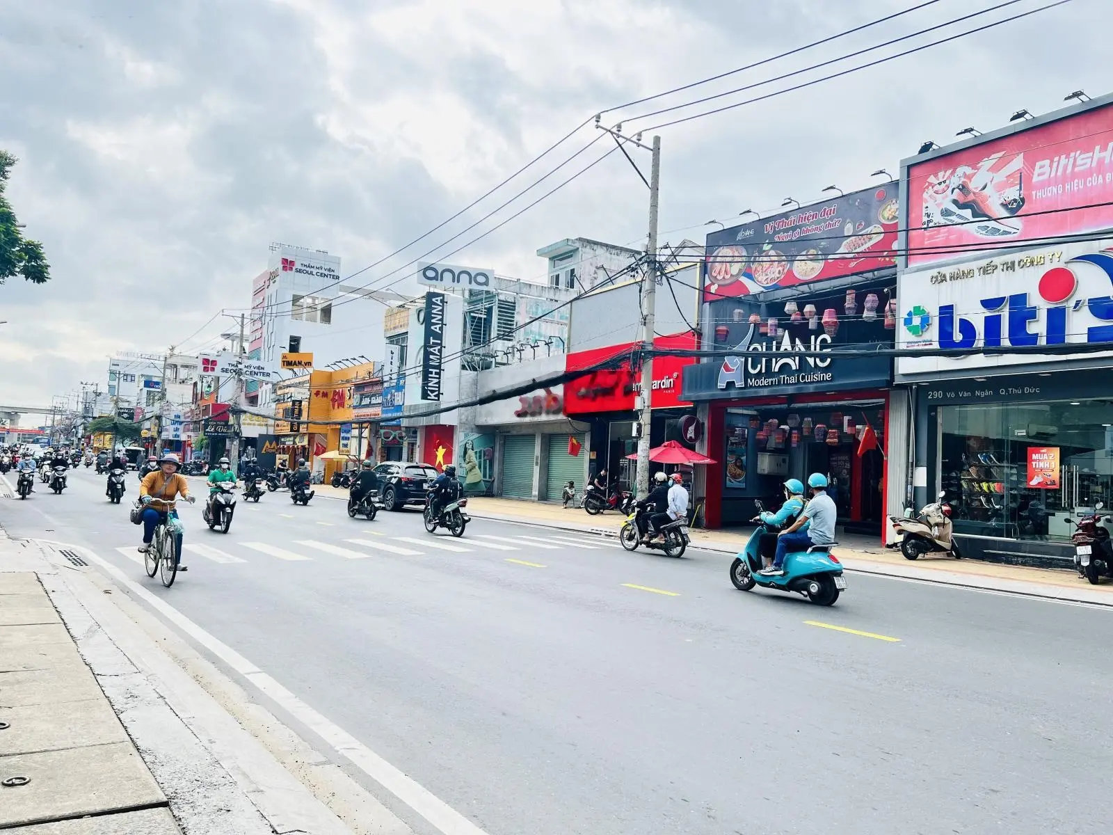 Siêu vị trí phố chuyên doanh Võ Văn Ngân - P. Bình Thọ - 267m2 ngang 6.5m - HĐT 150 triệu/Th