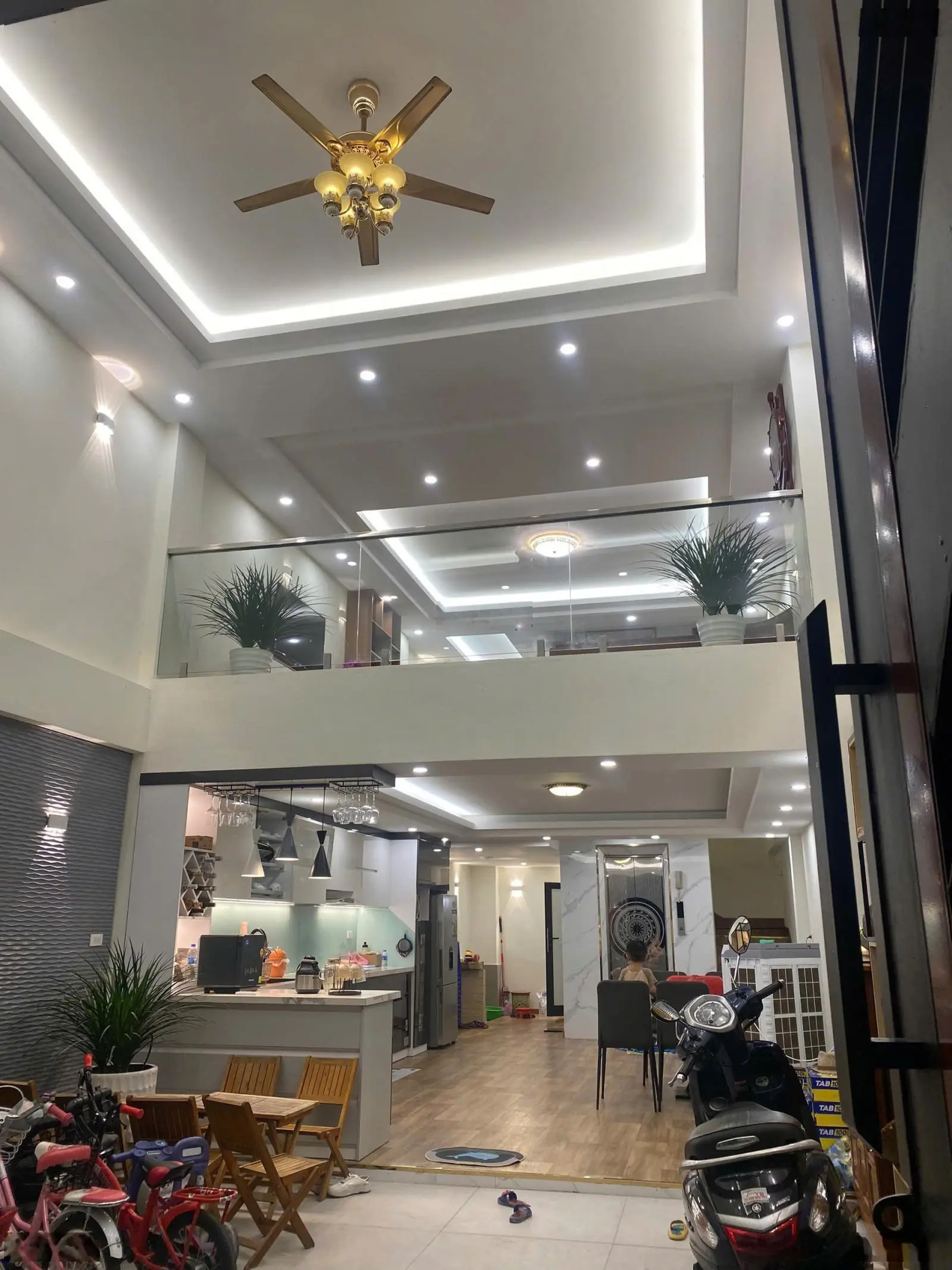 Nhà 5 tầng, khu đấu giá lai xá, 75m2, gần trường đại học thành đô, cách đường 32 chưa tới 1km